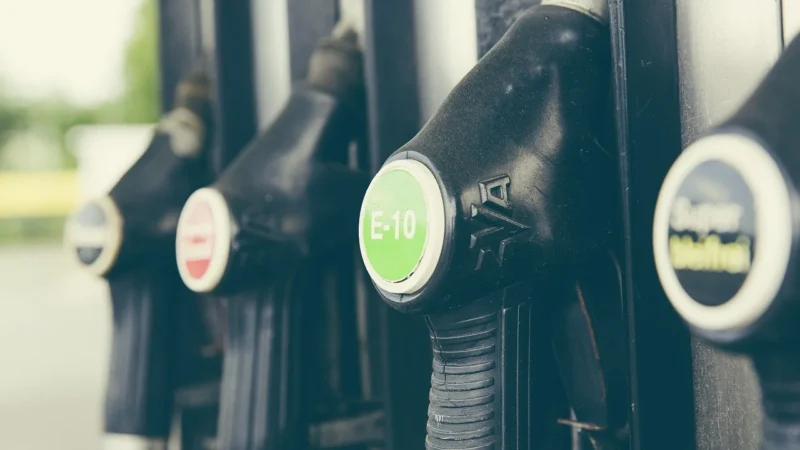 Studnia głębinowa z hydroforem: jak dobrać zbiornik i ciśnienie w instalacji?